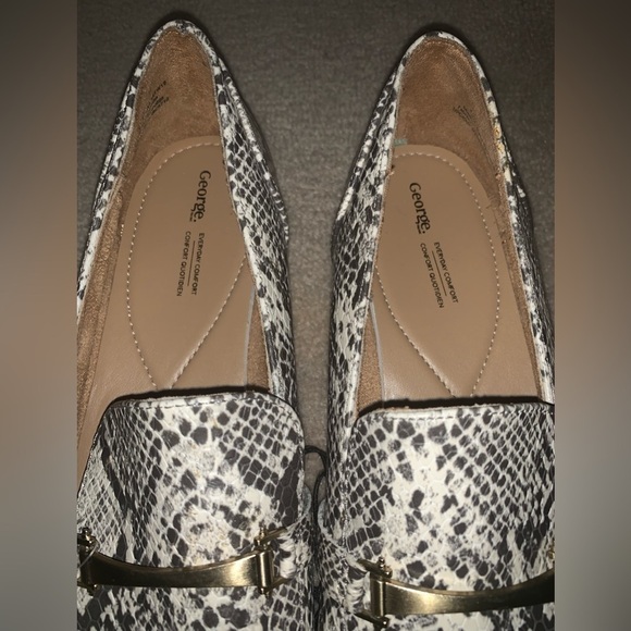 Nwt Snakeskin pattern shoes - Picture 7 of 7